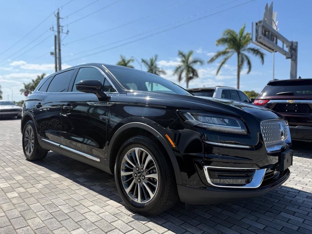 Used 2019 Lincoln Nautilus Select AWD/4WD image 1