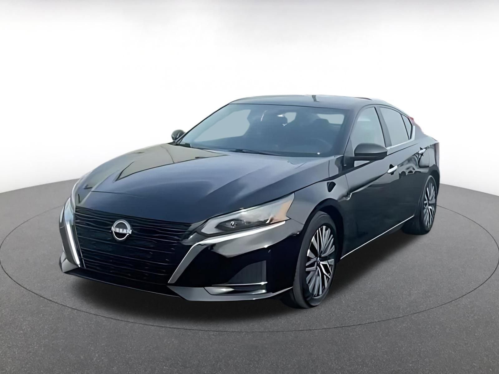 Used 2025 Nissan Altima 2.5 SV image 4