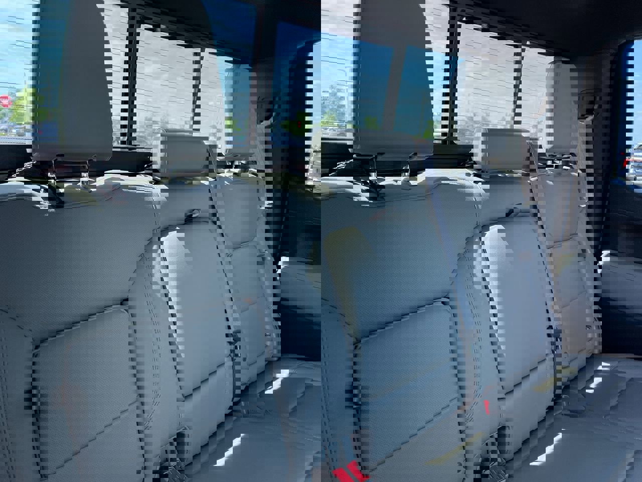 Used 2021 GMC Sierra 1500 SLT w/ SLT Premium Package RWD image 30