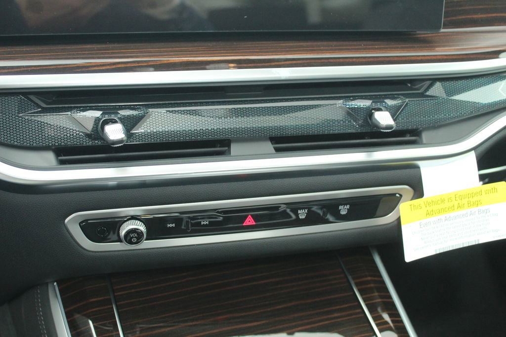 New 2026 BMW X5 xDrive50e w/ M Sport Package image 14
