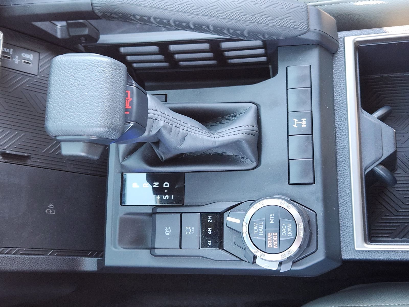 Used 2025 Toyota 4Runner TRD Off-Road image 23