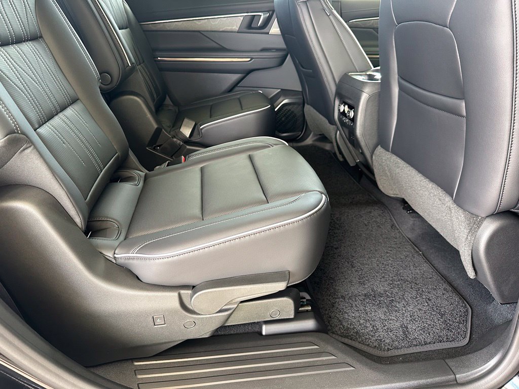 New 2026 Buick Enclave Avenir w/ Super Cruise Package FWD image 38