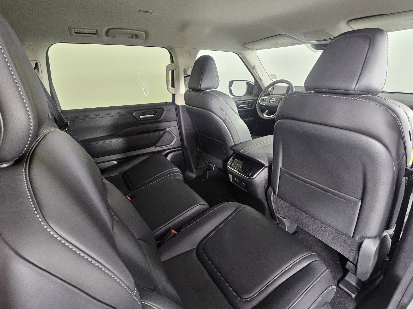 New 2026 Nissan Armada SV image 17