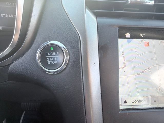 Used 2018 Ford Fusion SE w/ Fusion SE Technology Package FWD image 22