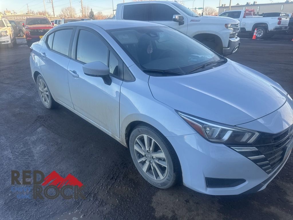Used 2024 Nissan Versa SV image 5