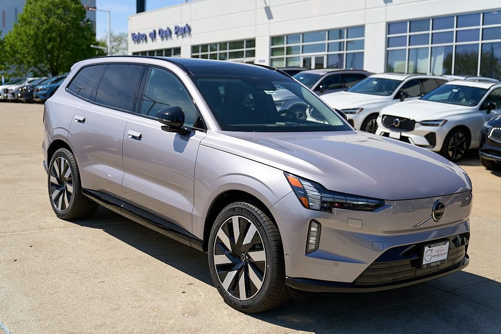 New 2026 Volvo EX90 Ultra AWD/4WD image 6