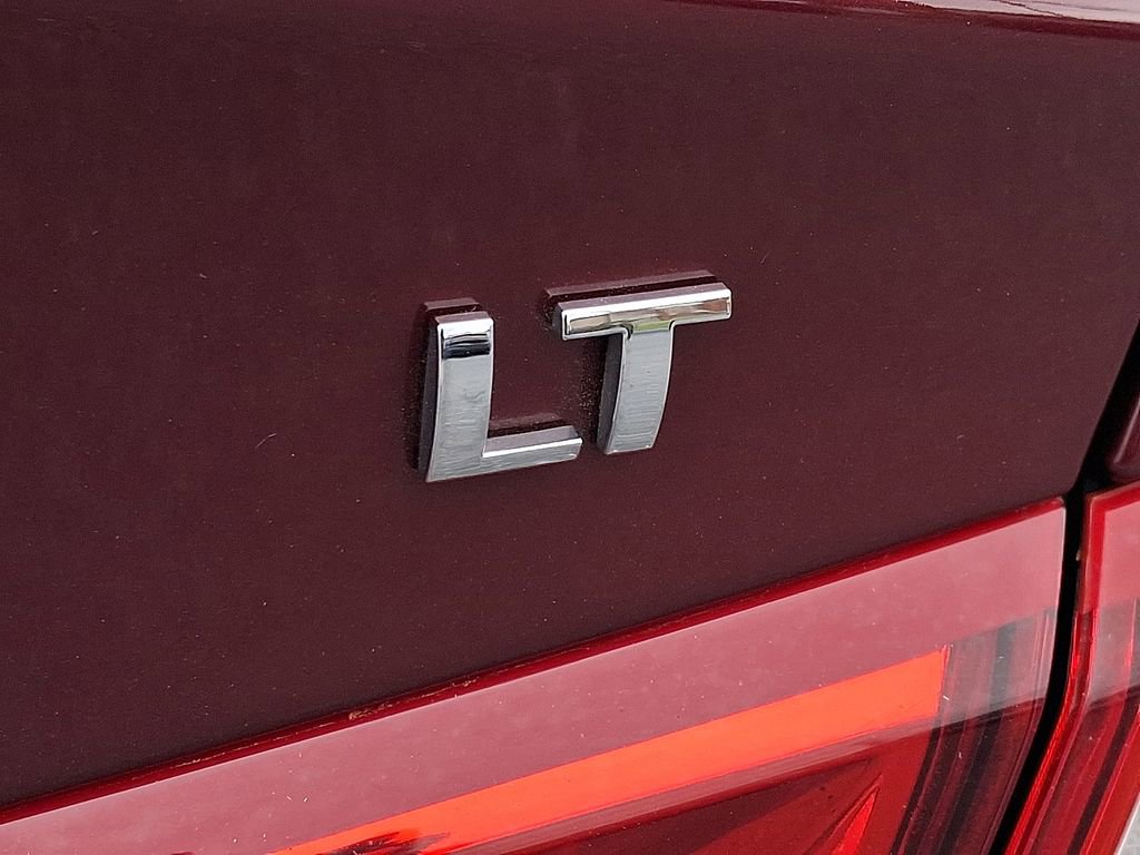 Used 2016 Chevrolet Malibu LT image 22