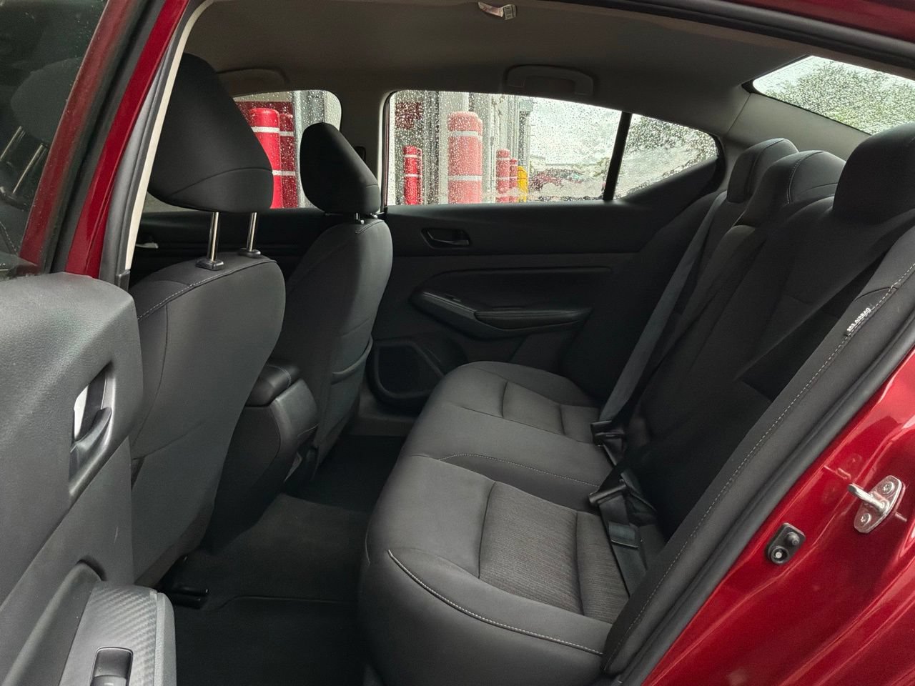 Used 2025 Nissan Altima 2.5 SV FWD image 12