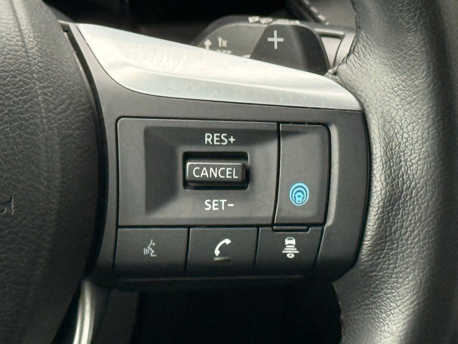 Used 2023 INFINITI QX60 Luxe w/ Performance Audio Package AWD/4WD image 39