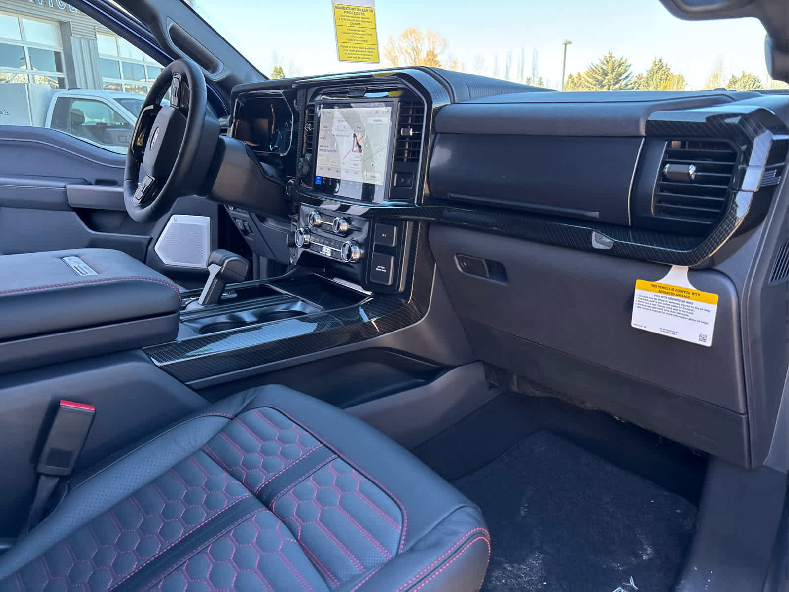 New 2025 Ford F150 Lariat w/ Equipment Group 502A High image 27