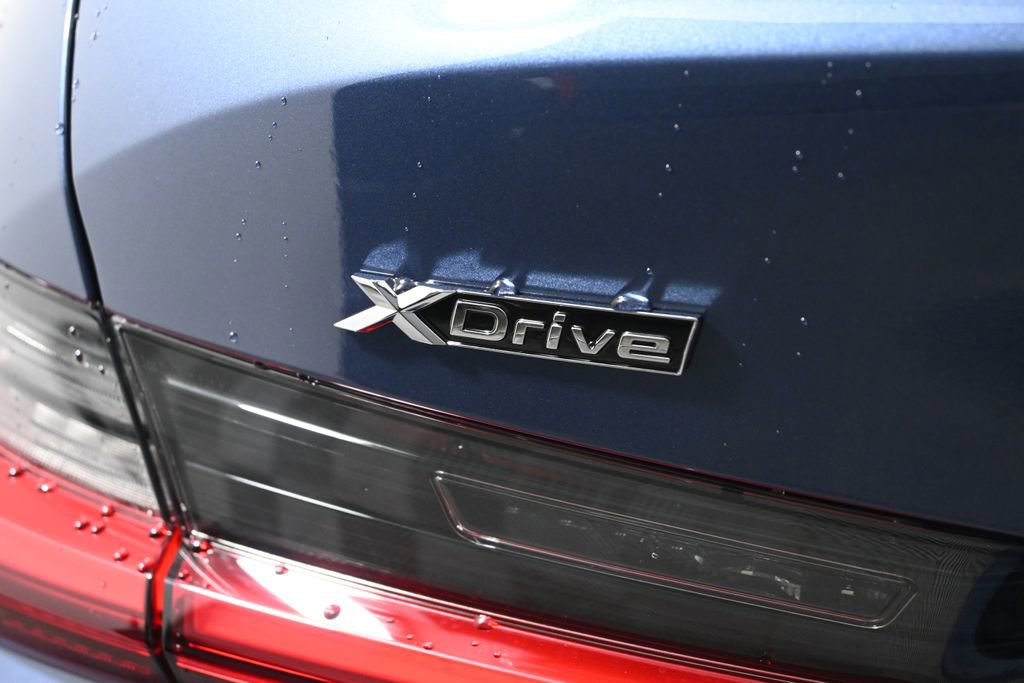 Used 2026 BMW 330i xDrive Sedan w/ Premium Package image 40