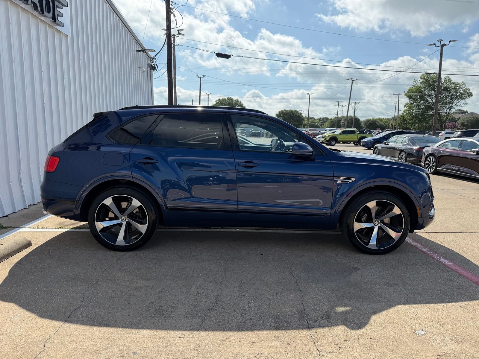 Used 2019 Bentley Bentayga AWD/4WD image 8