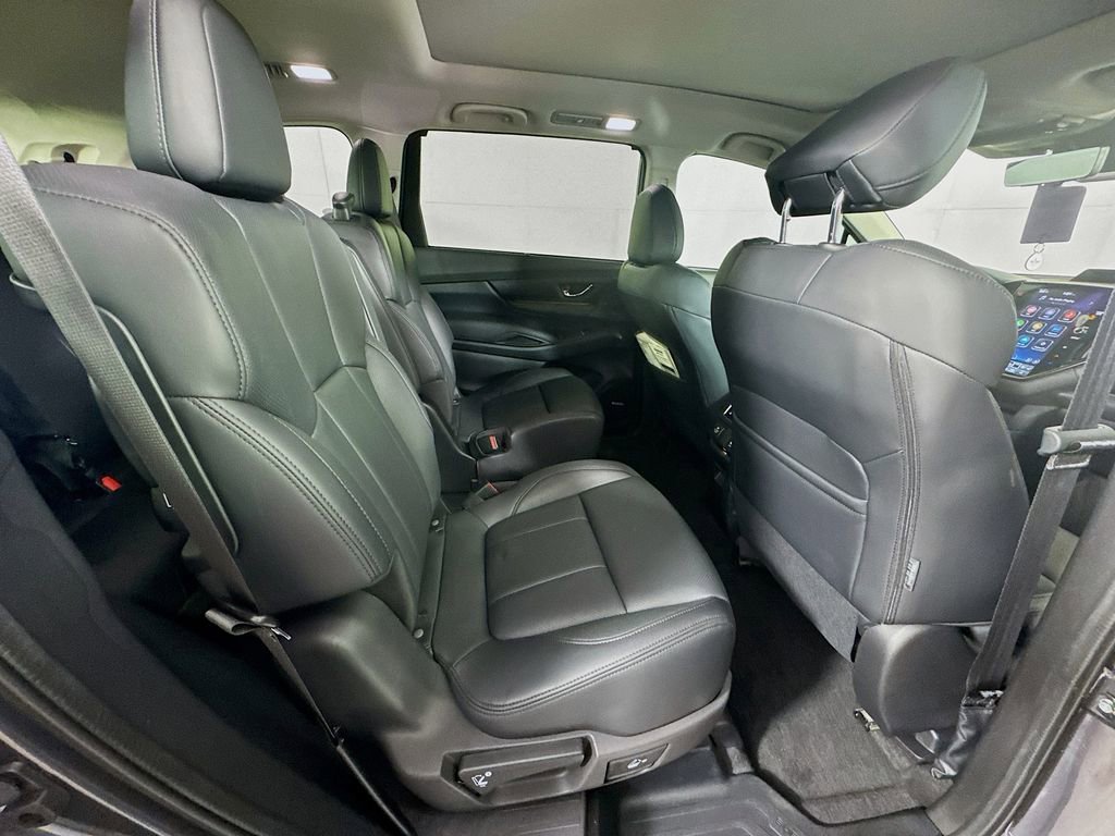 Certified 2025 Subaru Ascent Bronze Edition image 35