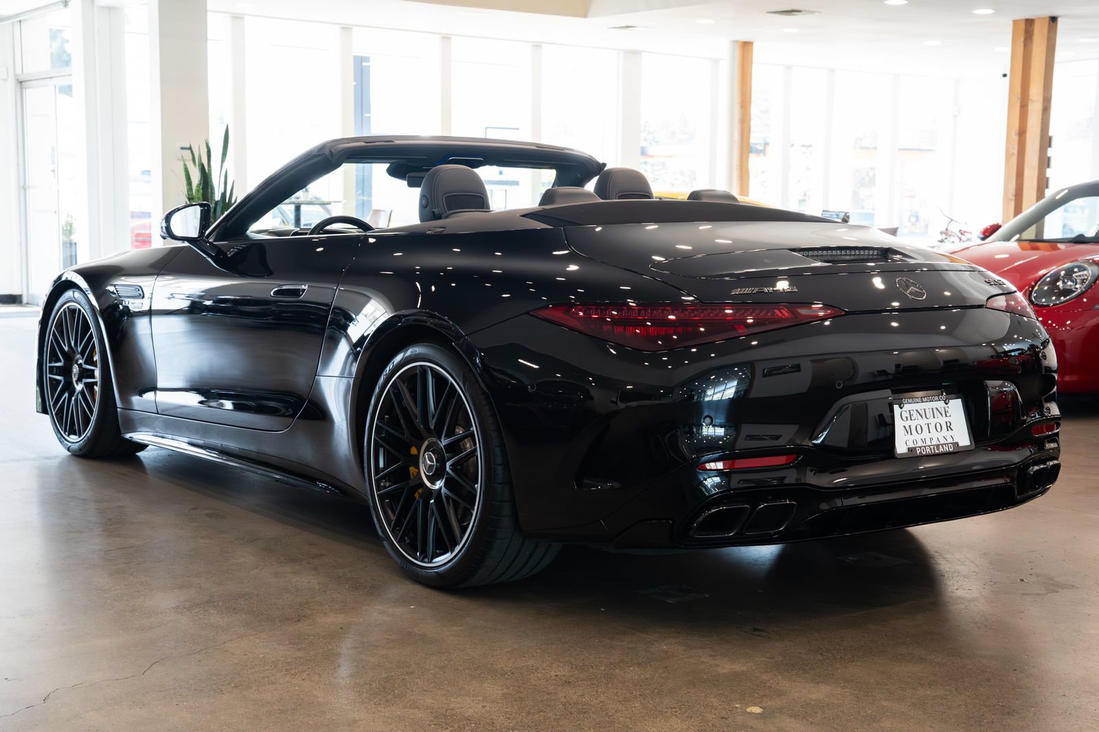 Used 2022 Mercedes-Benz SL 63 AMG 4MATIC image 11