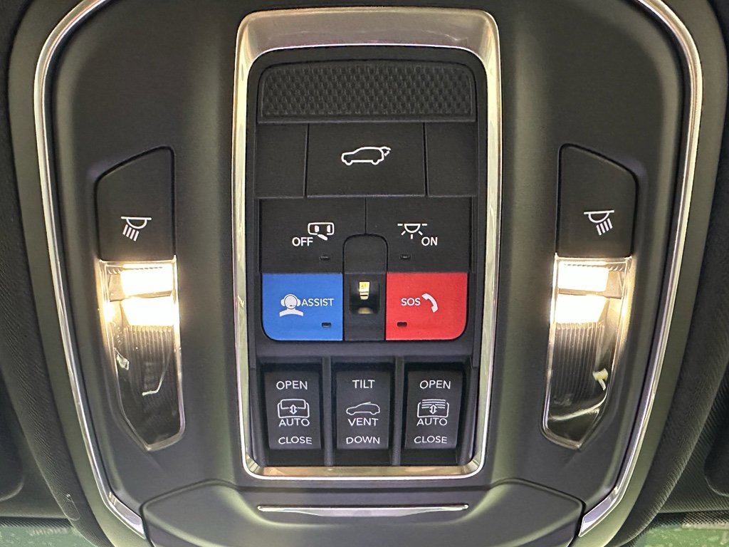 New 2025 Jeep Grand Cherokee Limited image 6