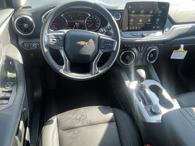 New 2026 Chevrolet Blazer LT w/ LPO, Black Grille Bar Package FWD image 11