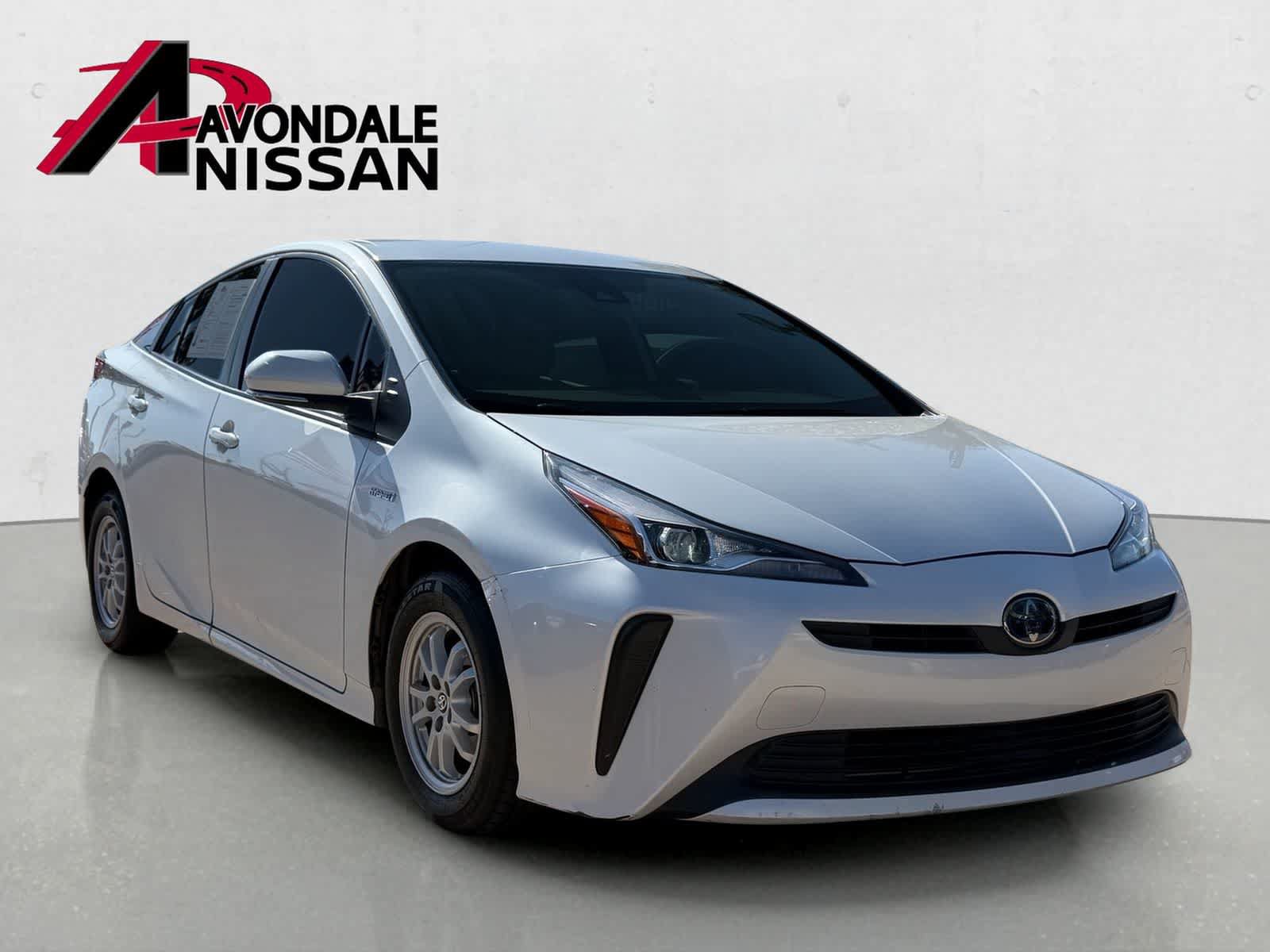 Used 2021 Toyota Prius L Eco w/ Carpet Mat Package (TMS) FWD image 8
