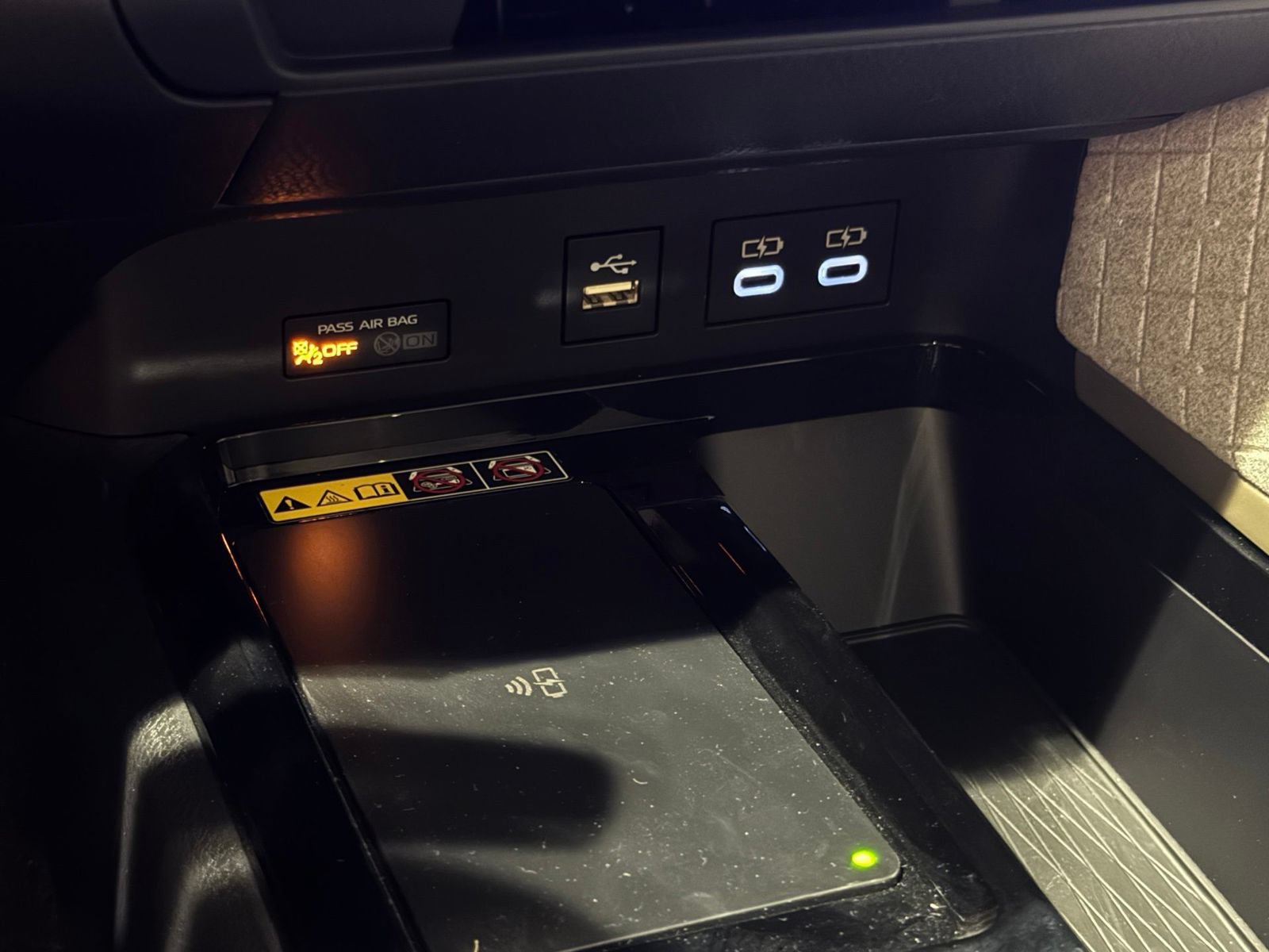 New 2026 Toyota Camry XLE AWD/4WD image 23