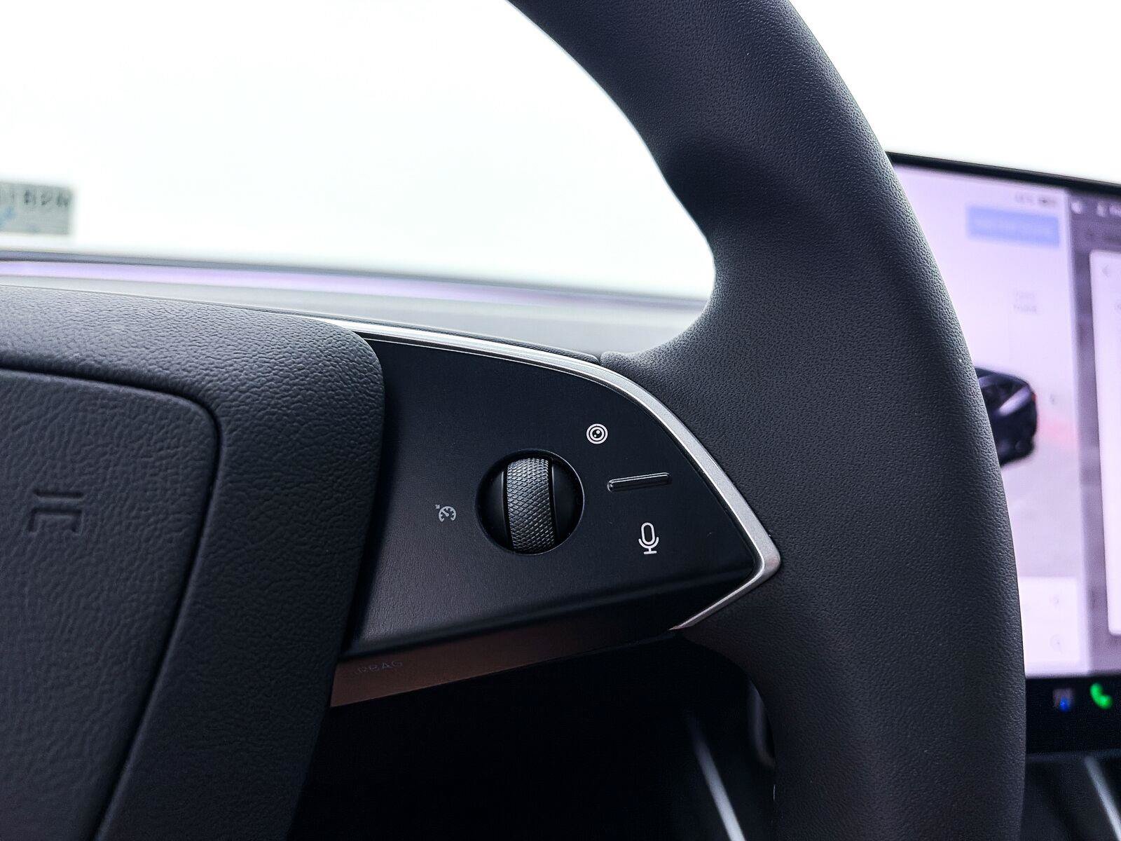 Used 2026 Tesla Model Y 2WD image 28