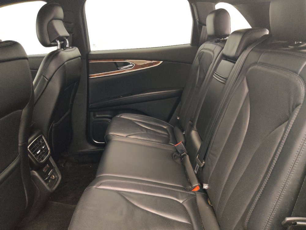 Used 2018 Lincoln MKX Reserve FWD image 18