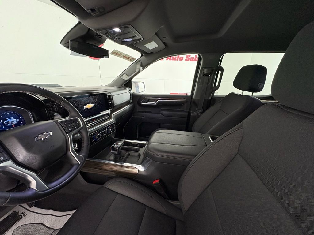 Used 2023 Chevrolet Silverado 1500 LT Trail Boss w/ Protection Package image 12