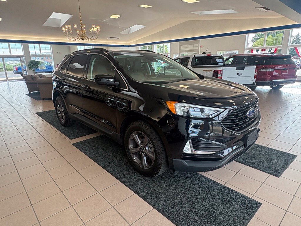 Used 2022 Ford Edge SEL w/ Sport Appearance Package AWD/4WD image 7