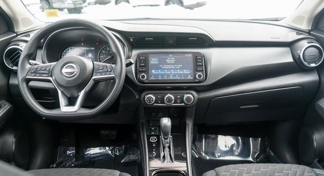 Used 2023 Nissan Kicks SV image 15
