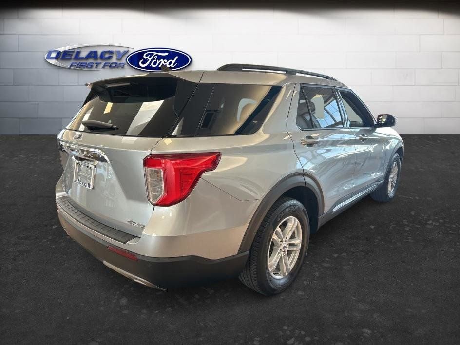 Used 2023 Ford Explorer XLT w/ Equipment Group 202A AWD/4WD image 5