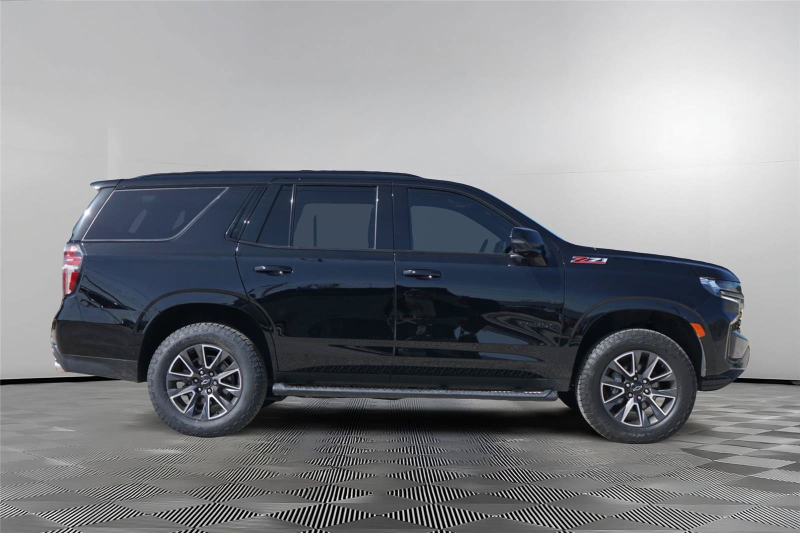 Used 2022 Chevrolet Tahoe Z71 w/ Off-Road Capability Package AWD/4WD image 4