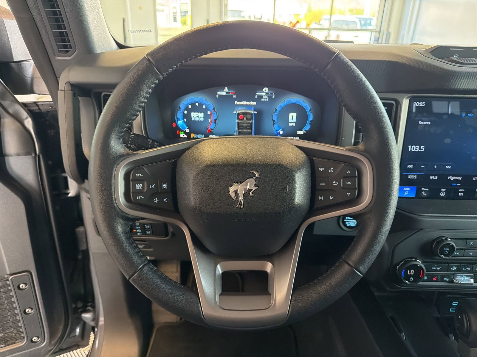 Used 2025 Ford Bronco Badlands image 19