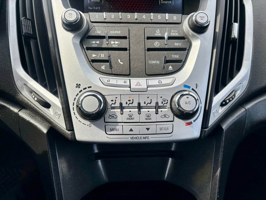 Used 2015 GMC Terrain SLE image 24