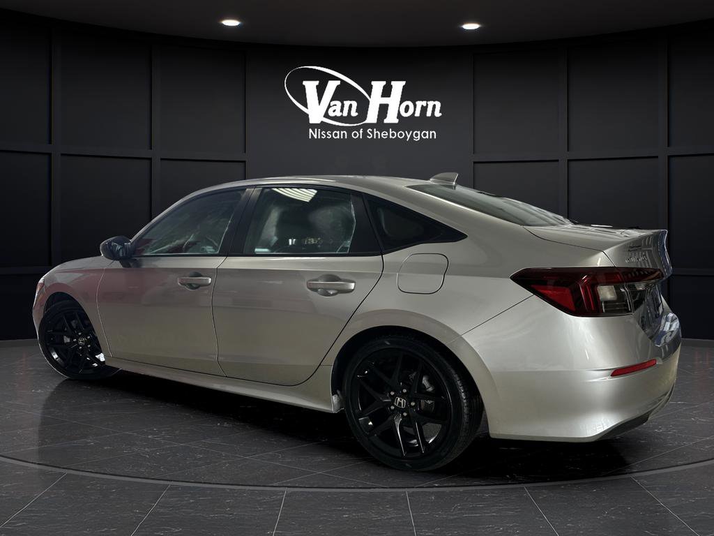 Used 2025 Honda Civic Sport image 3