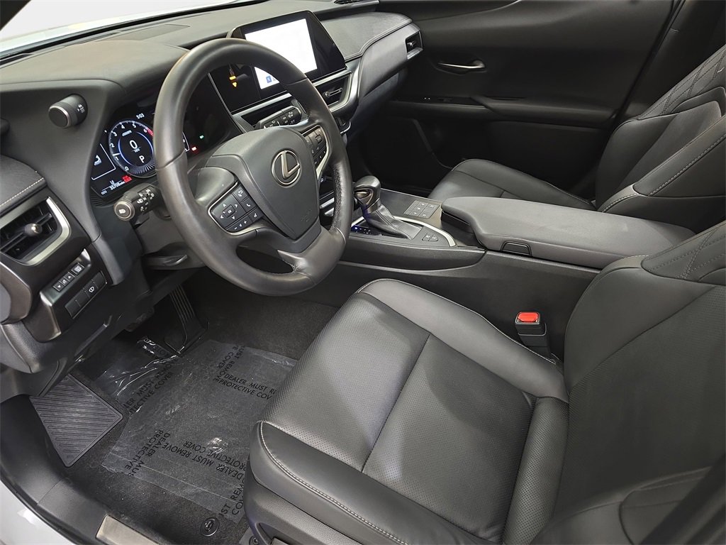 Used 2024 Lexus UX 250h F Sport image 16