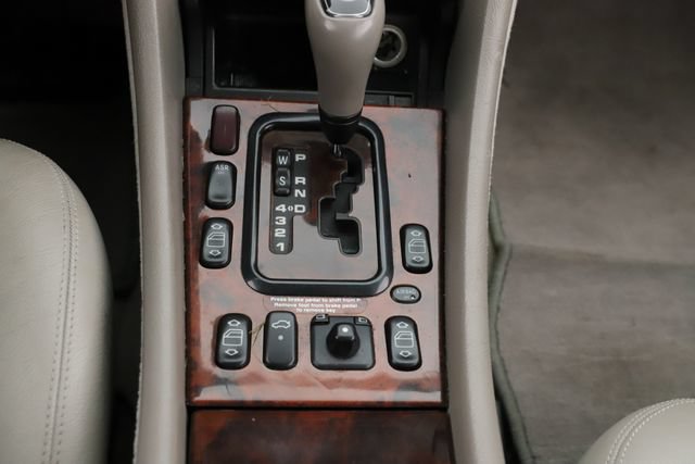 Used 1999 Mercedes-Benz CLK 320 Cabriolet image 6