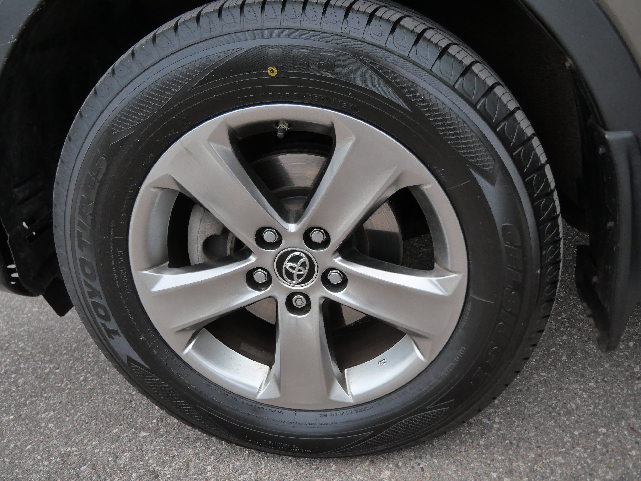 Used 2015 Toyota RAV4 XLE image 15