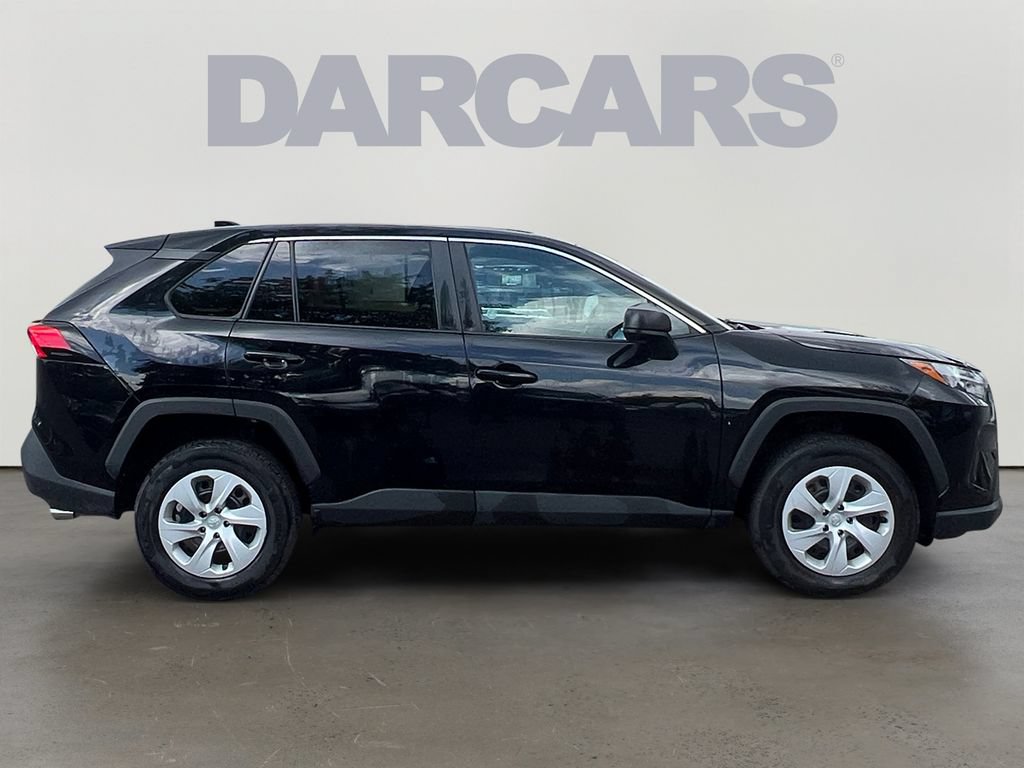 Used 2025 Toyota RAV4 LE AWD/4WD image 8