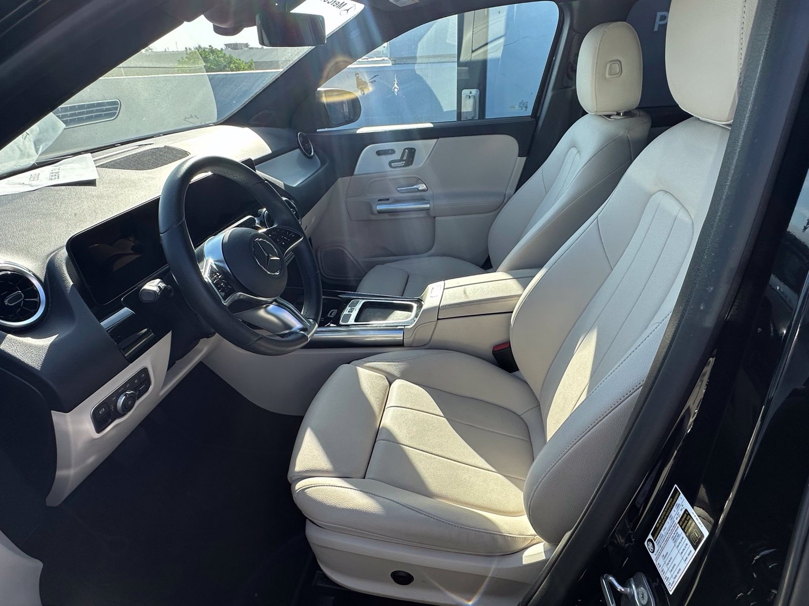 Used 2026 Mercedes-Benz GLA 250 image 2