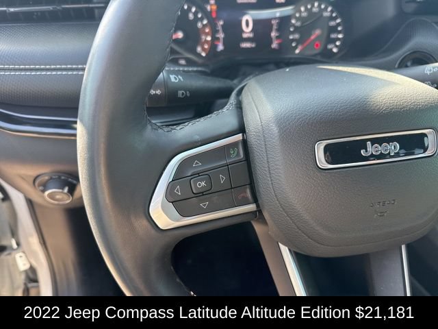 Used 2022 Jeep Compass Latitude w/ Convenience Group AWD/4WD image 17