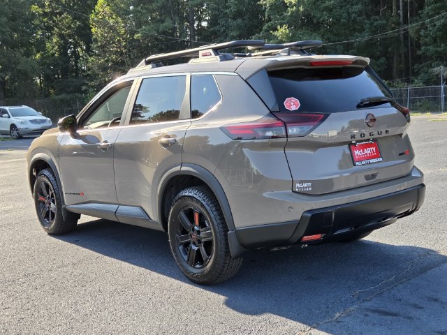 New 2026 Nissan Rogue SV AWD/4WD image 3