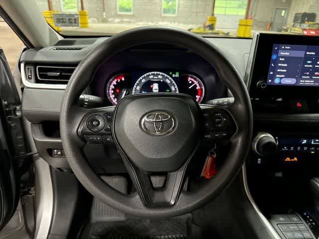 Certified 2024 Toyota RAV4 LE AWD/4WD image 18