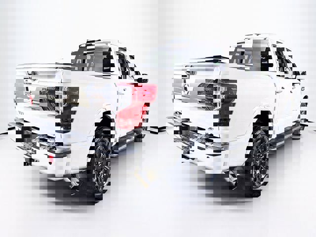 Used 2017 Nissan Titan Platinum Reserve image 5