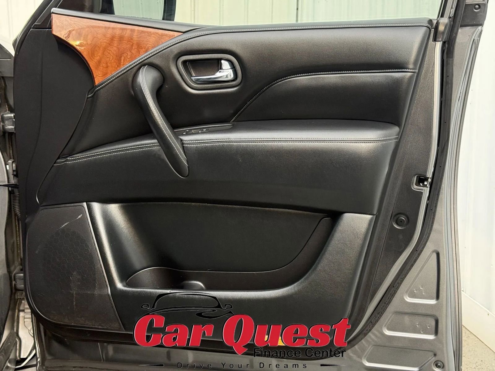 Used 2019 INFINITI QX80 Luxe RWD image 24