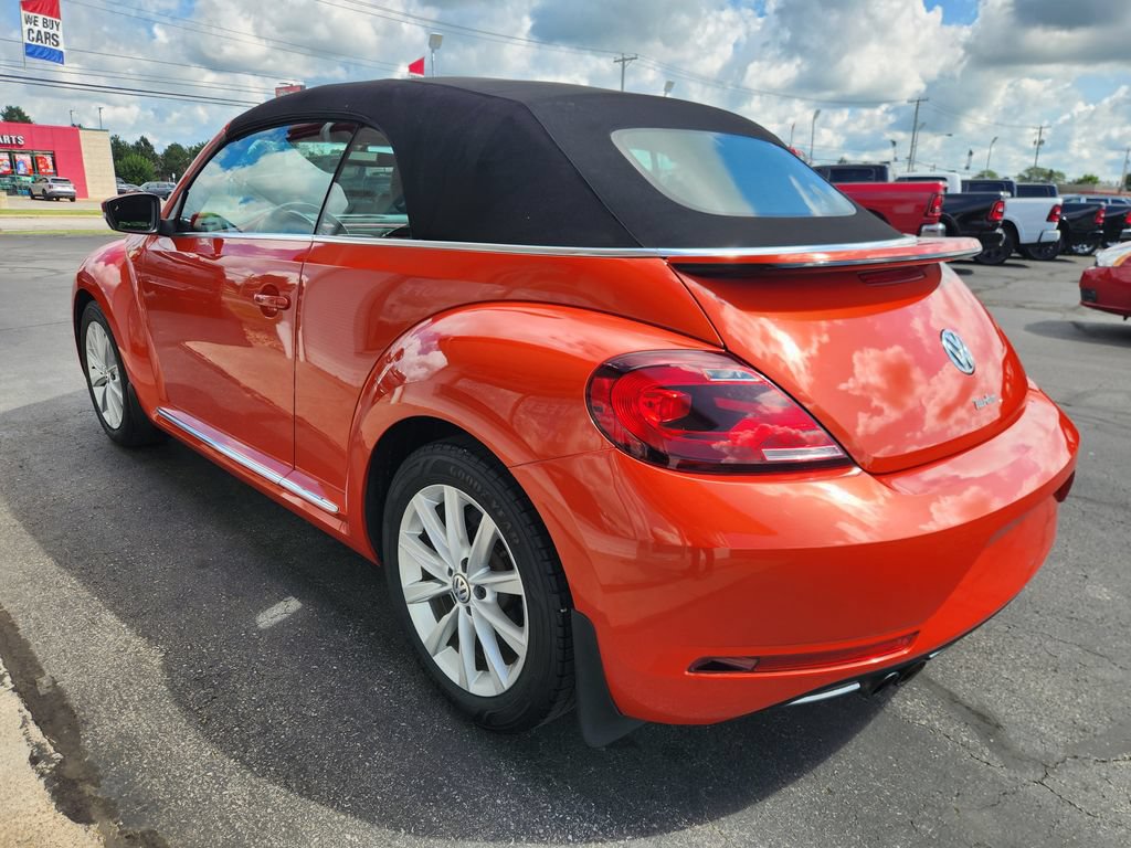 Used 2019 Volkswagen Beetle 2.0T SE FWD image 25