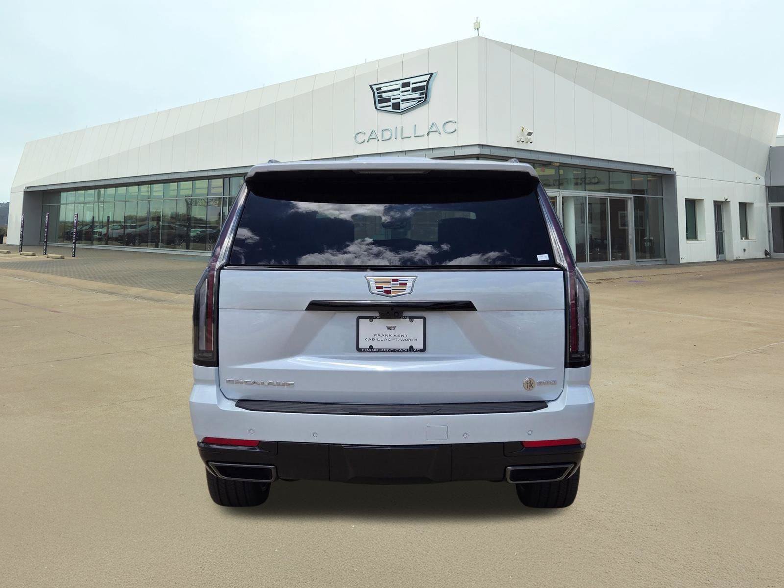 New 2026 Cadillac Escalade ESV Platinum Sport w/ LPO, Floor Liner Package AWD/4WD image 5