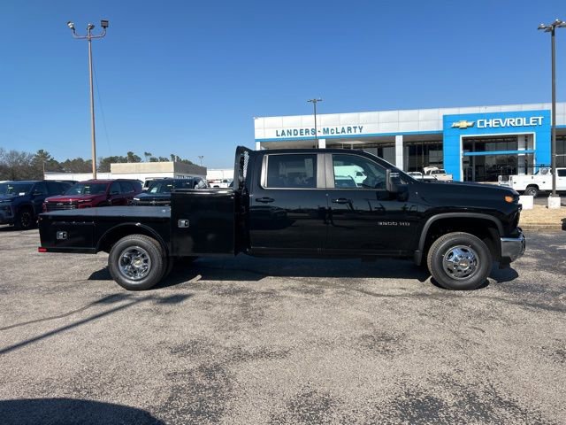 New 2026 Chevrolet Silverado 3500 LT w/ Convenience Package image 2
