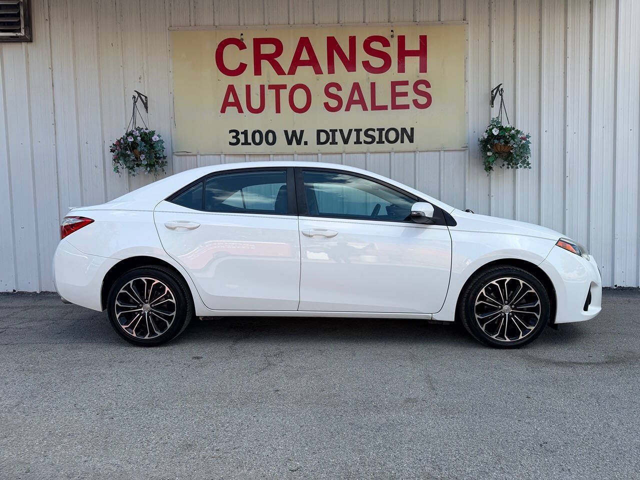 Used 2015 Toyota Corolla S FWD image 5