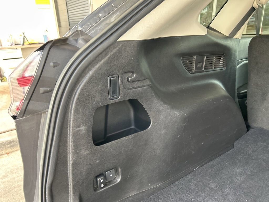 Used 2023 Ford Edge SEL image 32