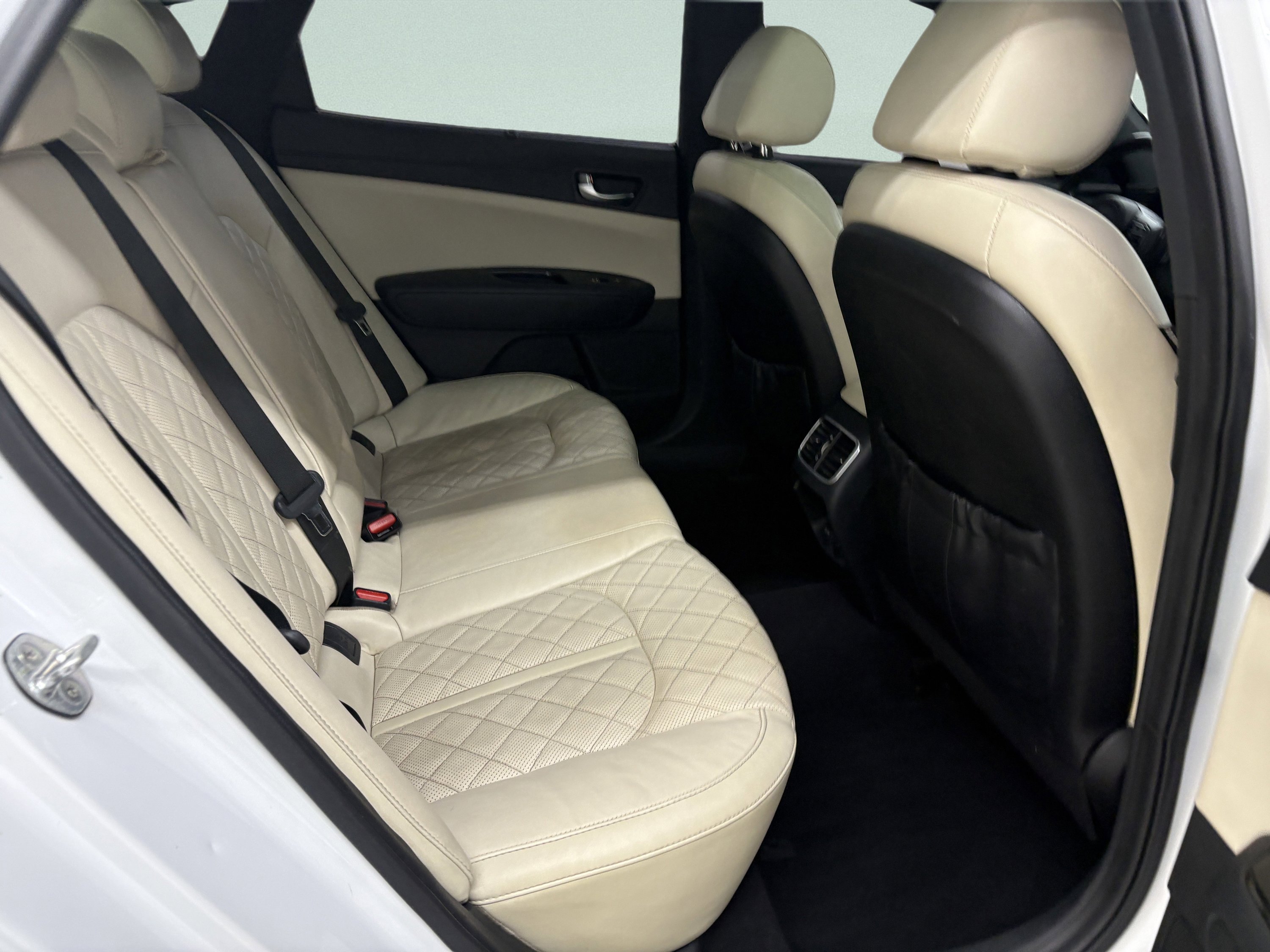 Used 2017 Kia Optima SX FWD image 23