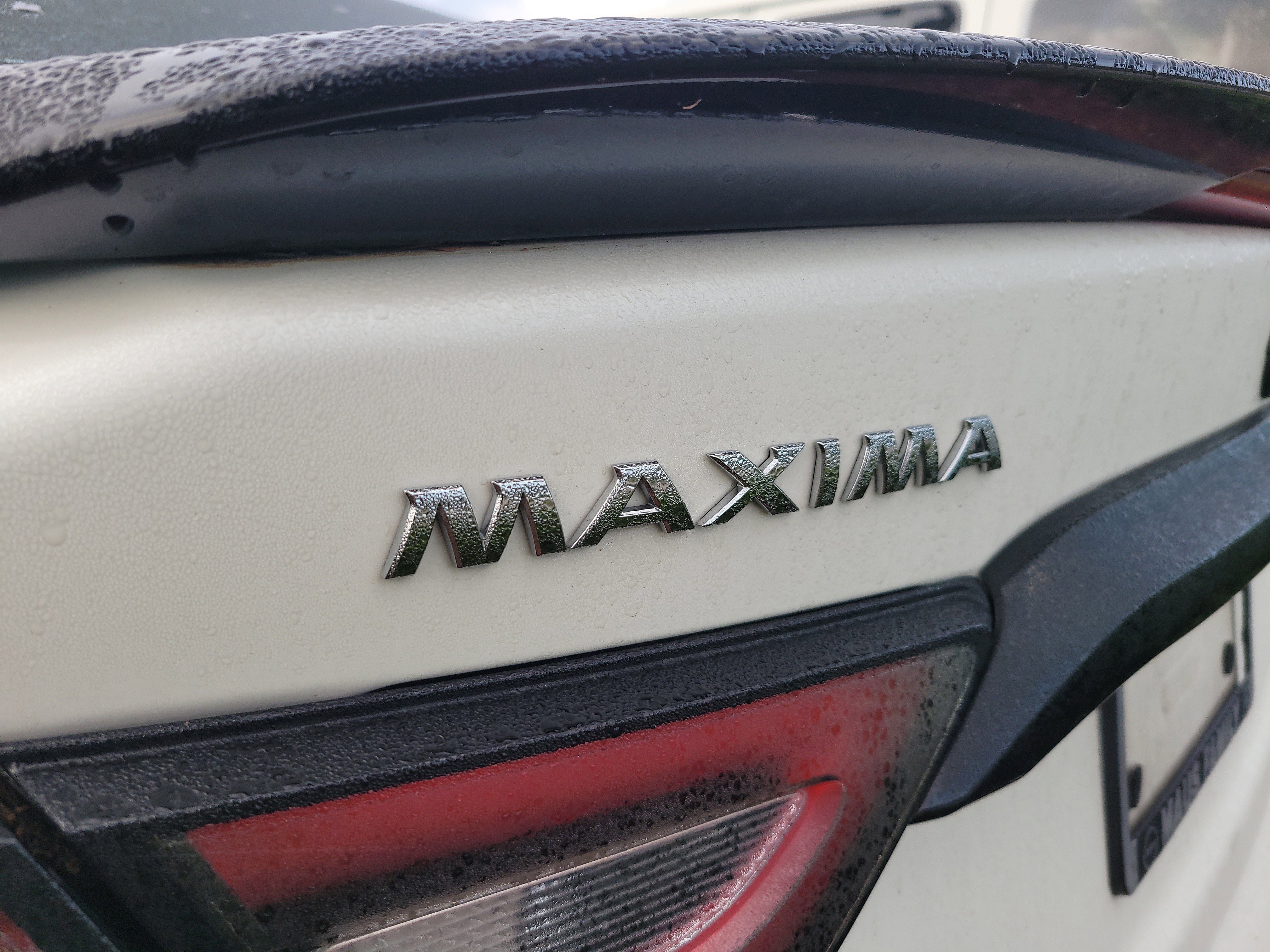 Used 2023 Nissan Maxima SR w/ Sport Mat Group FWD image 7