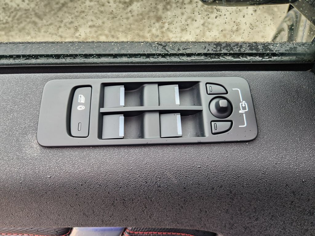 Used 2020 Land Rover Discovery Sport S R-Dynamic AWD/4WD image 19
